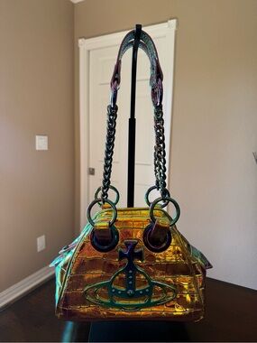 New Vivienne Westwood Orb Yasmine Holographic Purse